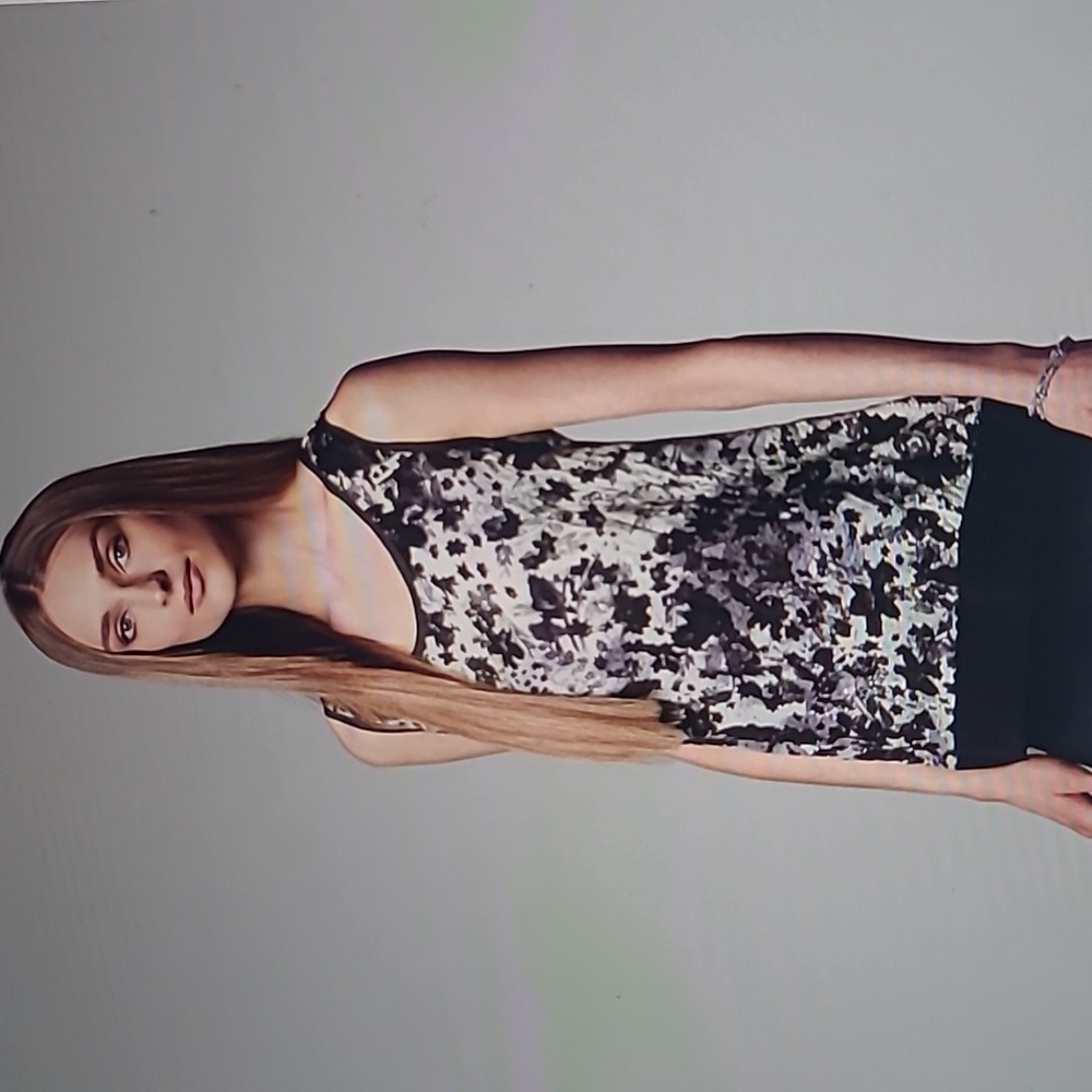 Simply Vera Vera Wang Crinkle Hank Hem Tank